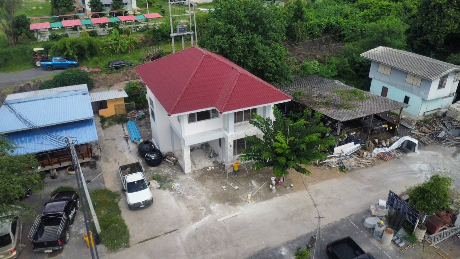 Senior Officer Residence — Tha Luang Police Station