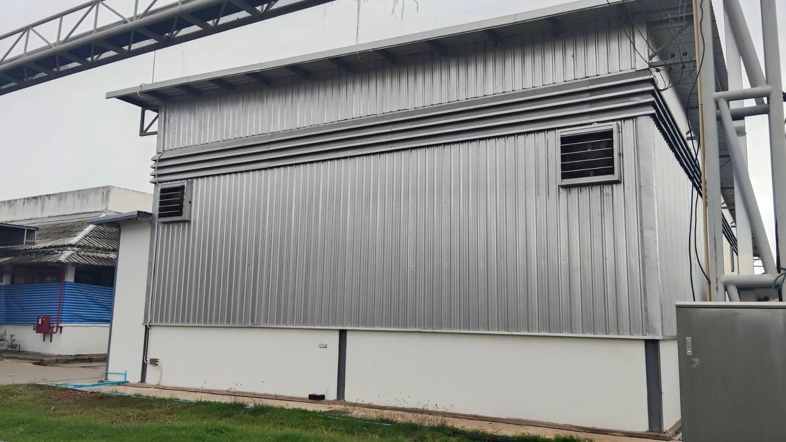 550 m² Warehouse — Royal Plus