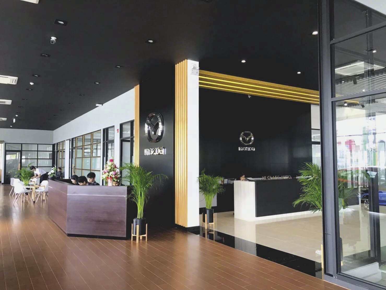 Mazda Hi-Class Auto Showroom Fit-out, Chonburi